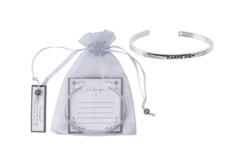 Send With Love 'Carpe Diem' Bangle