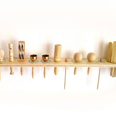 BEAT-BOXER *Percussion instruments on shelf