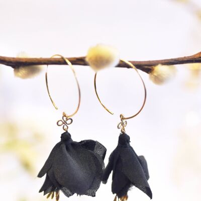 Flower earrings - B&W tones and gold plated Black