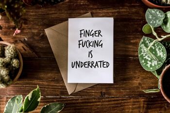 SWEARY CARD / Finger F * cking est sous-estimé