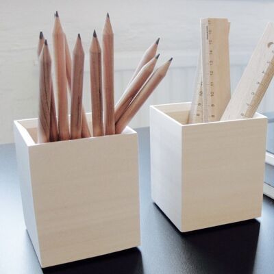 Pen cup in wood, PILE, 7,3 x H 9,5, White wash