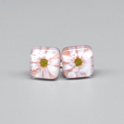 Button earrings with pale pink daisy flower