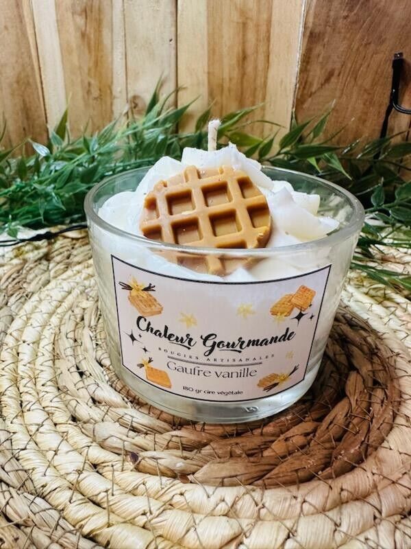 Kleiner Vanille-Waffelbecher