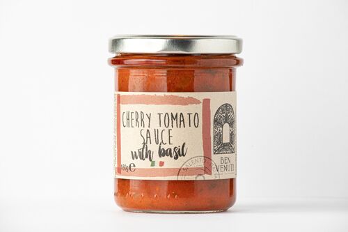 Cherry tomato sauce with Basil