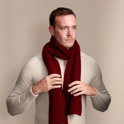 SWITHLAND Men's Heavyweight Ribbed Recycled Cashmere and Merino Scarf - Garnet