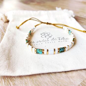 Bracelet Huira blanc, turquoise et doré en perles de verre et cordon Modèle 1 2