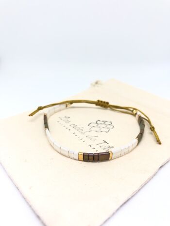 Bracelet Huira kaki, ivoire et doré en perles de verre et cordon Modèle 2 2