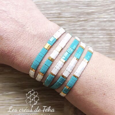 Bracelet Huira turquoise, blanc et doré en perles de verre et cordon Modèle 3