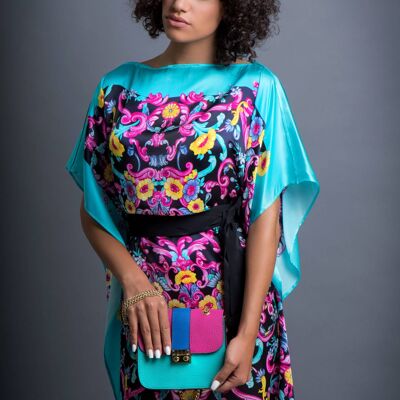 Robe caftan en satin de soie avec ceinture Couleur Noir-Framboise