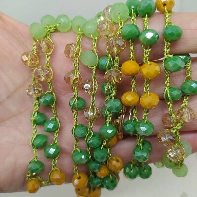 Collana con cristalli di vari colori