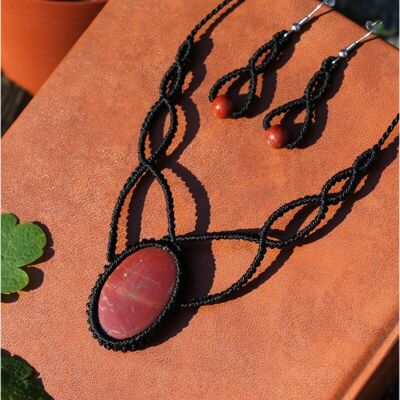 "Celtic" macrame adornment necklace and earrings - Red Jasper