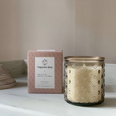 Organic Scented Candle - Cinnamon & Vanilla Scent