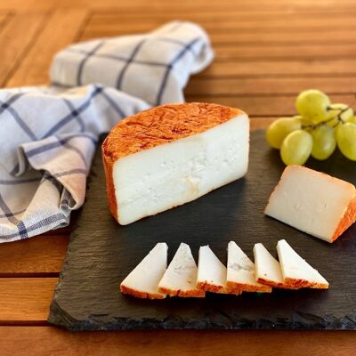 Lactose free semi-cured paprika goat cheese