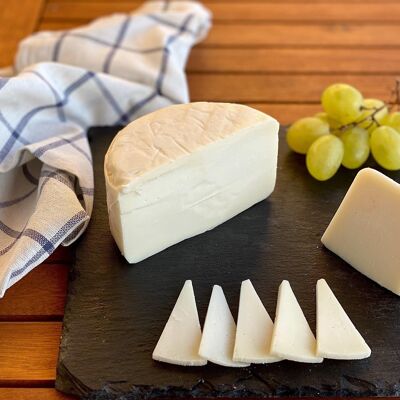 Lactose free semi-cured natural goat cheese
