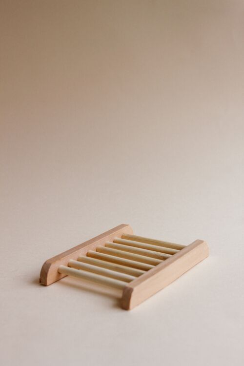 Bamboo soap dish to dry solid soaps or shampoos