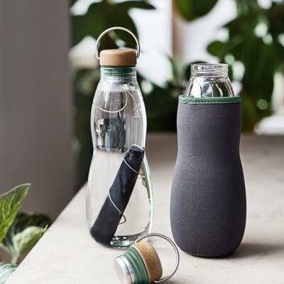 Wasserflasche aus Glas – Wasserflasche aus mundgeblasenem Glas mit Aktivkohle-Wasserfilter und Spirale 650 ml – Olive