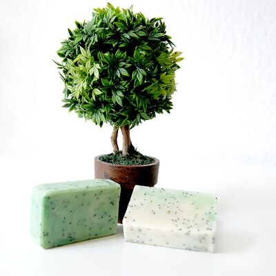 Handmade natural soap: gardener's soap with a scrubbing effect