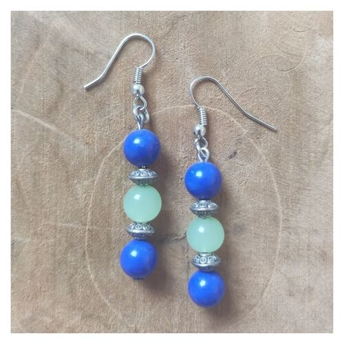 Agate and jade earrings