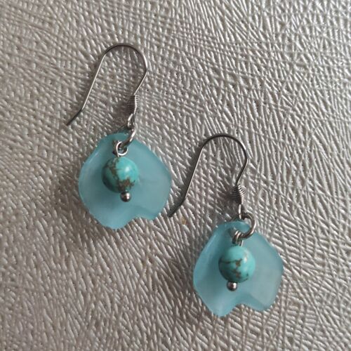 Petal earrings with natural turquoise - Turquoise - Golden stainless steel