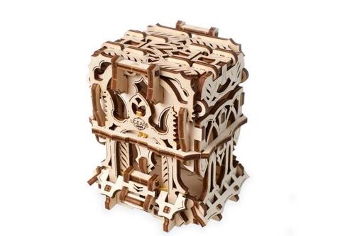 Deck Box - Wooden Mechanical Device for Tabletop Games