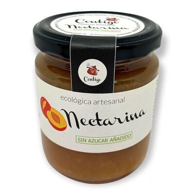 Artisanal nectarine jam without added sugar