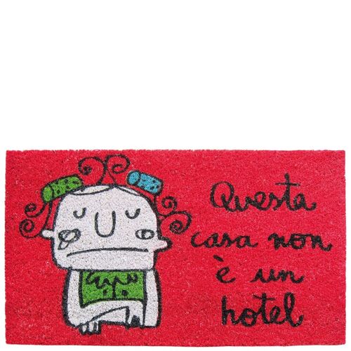 Doormat "questa casa non è un hotel" red