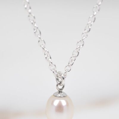 White pearl necklace