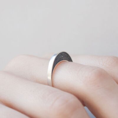 Oval concrete ring