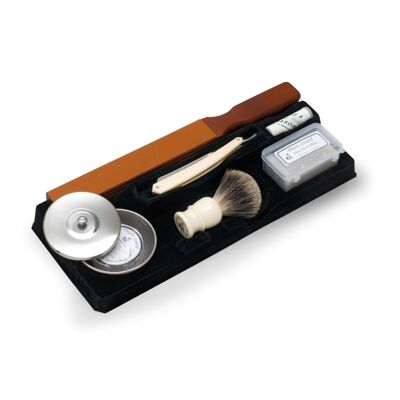 Shaving set for straight razors