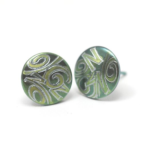 Titanium earrings round.  Green. Very light and absolutely allergy free! Available in 5 colours. Handmade in France. TT206 GRO