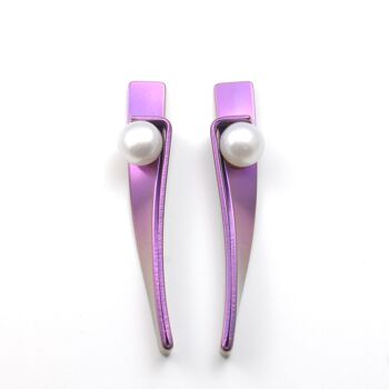 Boucles d'oreilles en titane avec perles. Violet. Très léger et absolument sans allergie! Disponible en 5 couleurs. Fabriqué à la main en France. Sonorisation TT582 1