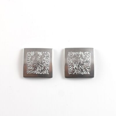 Titanium square earrings.  Gray. Very light and absolutely allergy free! Available in 5 colours. Handmade in France. TT682 GRI
