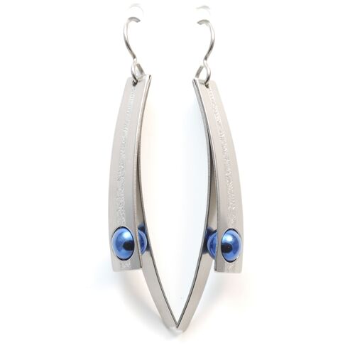 Titanium earrings.  Blue. Very light and absolutely allergy free! Available in 5 colours. Handmade in France. TT685 BL