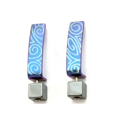 Pendientes de titanio. Azul ¡Muy ligero y absolutamente hipoalergénico! Disponible en 5 colores. Hecho a mano en Francia. TT486 BL