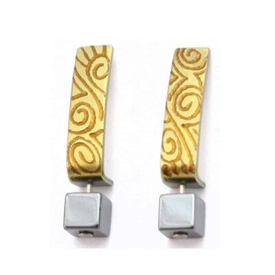 Boucles d'oreilles en titane. Jaune. Très léger et absolument sans allergie! Disponible en 5 couleurs. Fabriqué à la main en France. TT486 GE