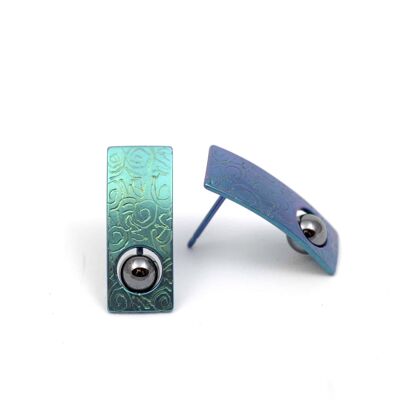 Titanium Earrings. Green.  Very light and absolutely allergy free! Available in 5 colours. Handmade in France. TT500F GRO