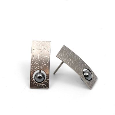 Pendientes de titanio. Gris. ¡Muy ligero y absolutamente libre de alergias! Disponible en 5 colores. Hecho a mano en Francia. GRI TT500F
