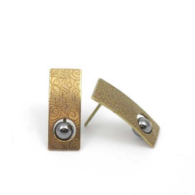 Titanium Earrings. Yellow. Very light and absolutely allergy free! Available in 5 colours. Handmade in France. TT500F GE