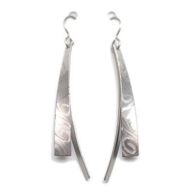 Boucles d'oreilles en titane. Gris. Très léger et absolument sans allergie! Disponible en 5 couleurs. Fabriqué à la main en France. TT235G GRI