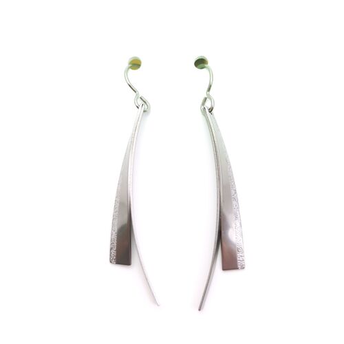 Titanium Earrings. Gray. Very light and absolutely allergy free! Available in 5 colours. Handmade in France. TT235F GRI