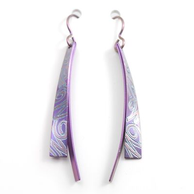 Boucles d'oreilles en titane. Violet. Très léger et absolument sans allergie! Disponible en 5 couleurs. Fabriqué à la main en France. Sonorisation TT235NT