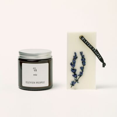 Geschenkpaket Kerze + Closet Wax Bar Lufterfrischer 03. MIA: Lavendel, Palo Santo und Safran