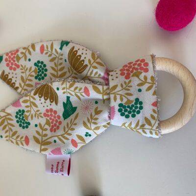 The Rattle/Teether, rosa e verde - biologico