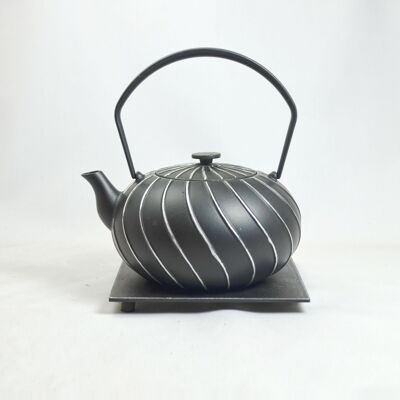 Nami cast iron teapot 1.0l silver black with saucer