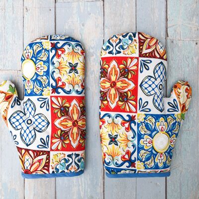 Tiles print oven mitt. Mediterranean style oven glove. Soft durable baking glove. Oven mitten. Kitchen gloves. Housewarming gift