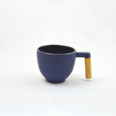 Tea cup iron round wood blue