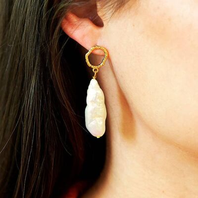 Oro - Organic Pearl And Molten Earrings