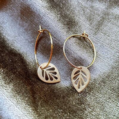 Verna Leaf Hoop Earring_Gold plate hoops