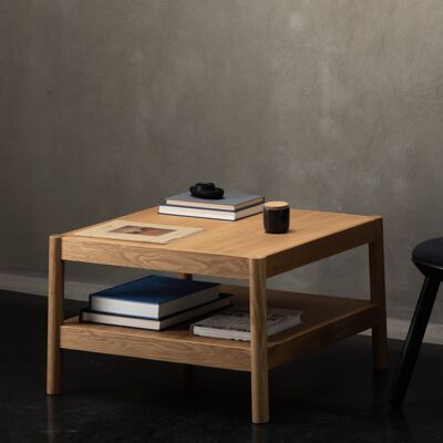 Citizen side table 63x63cm, oak natural