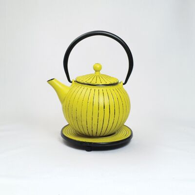 Chokoreto cast iron teapot 0.8l castard with saucer